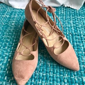 Chinese Laundry Laced Flats Sz 7.5